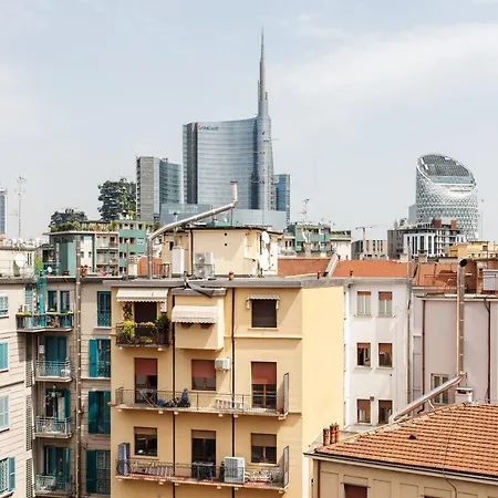 Favoloso Bilocale Con Terrazza Nel Cuore Di * Milano